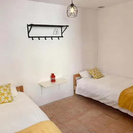 Tinao De Alcantaras Holiday home *
